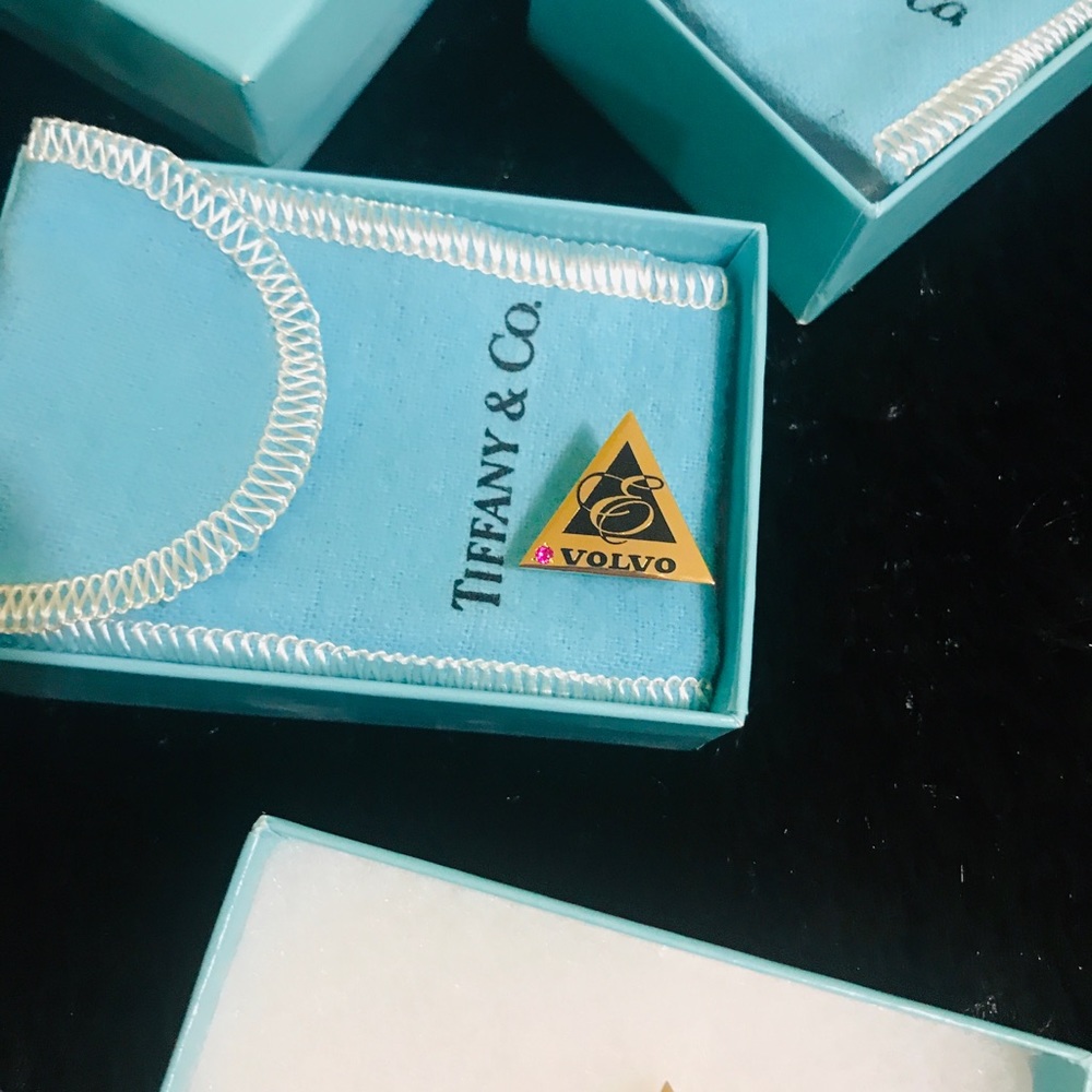 Tiffany & Co. rare Volvo pin gem tie tack- 4 left - Picture 8 of 9